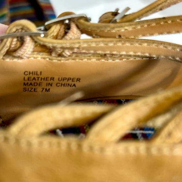 Taylor Says Hispanic Heritage Inspired Heelless Platform Light Brown Chili 7M - Picture 11 of 16